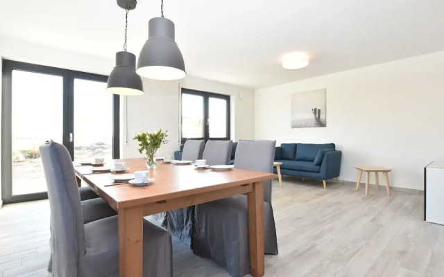 Beautiful Holiday Home in Kühlungsborn Near Sea