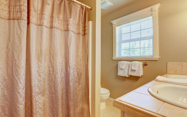 Westside Walkable-AC-3BR/2.5BA