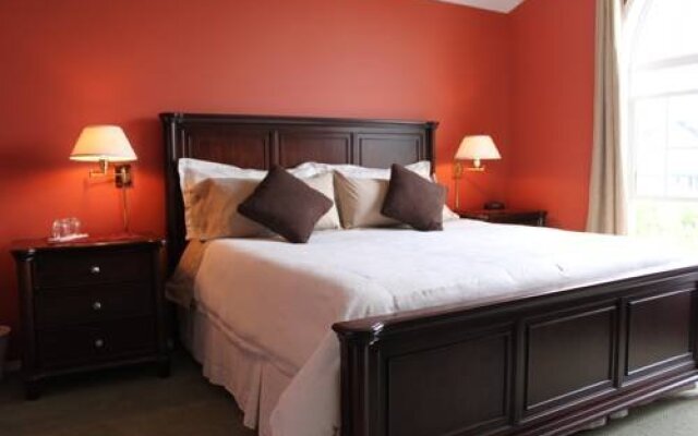 Adventure Tofino B&B
