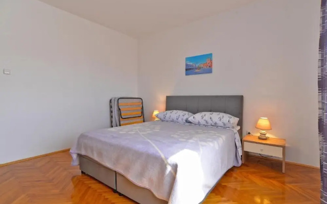 Spacious Flat With Pool Just 300m From the Beach