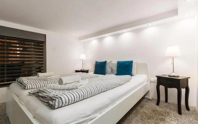 Z38 Downtown Loft