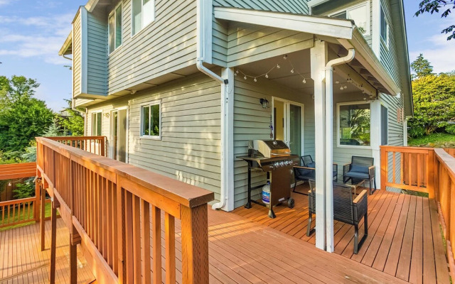 Bodur's Rustling Leaves EV Charge BBQ