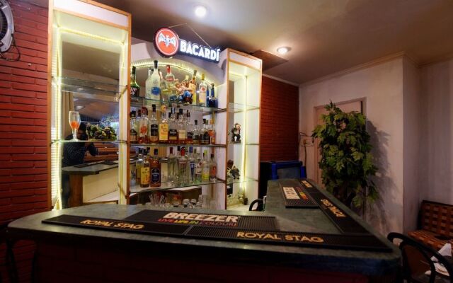 OYO 17097 Kenwood Resort