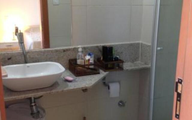 3 Suítes, praia e piscina