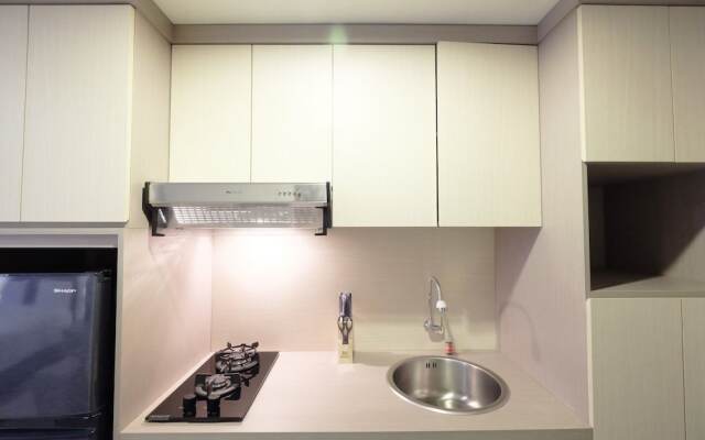 Modern Studio The H Residence near MT Haryono