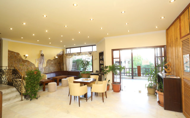 Philoxenia Hotel Villas