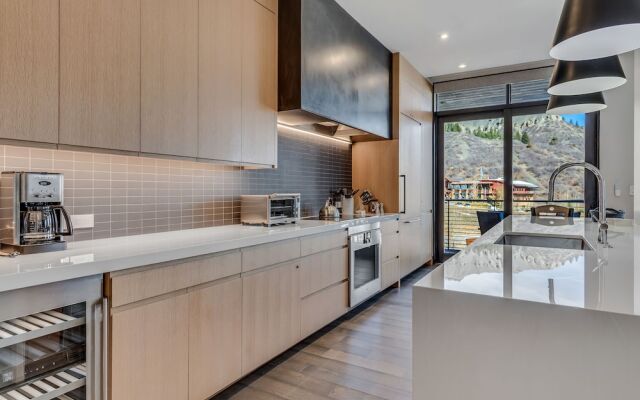 One Snowmass - Snowmass Mountain Lodging