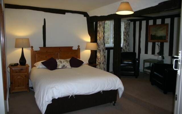 Poplars Farmhouse B&B