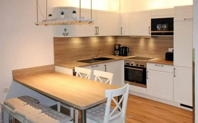 Comfy Apartment With 1 Bedroom and Balcony 134
