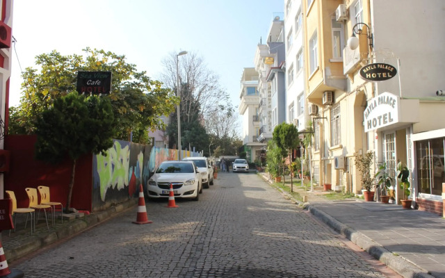 Nayla Palace Hotel