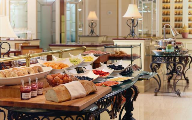 Omni Shoreham Hotel