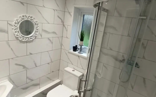 Le Hub - 1BR Apartment - Sleeps 2 - Wifi