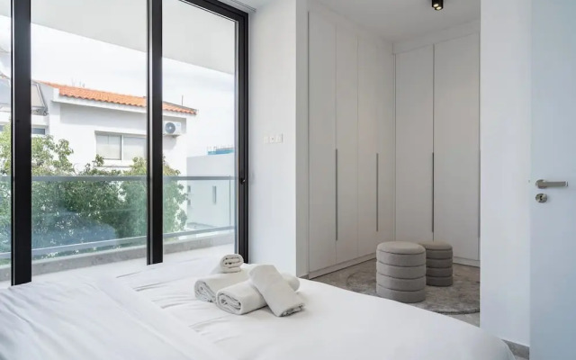 Solara - Stylish Balcony Apartments in Larnaca