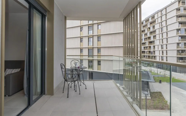 JOIVY Calm Flat W/Balcony