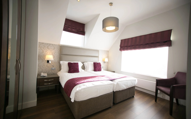 The Pillar Hotel