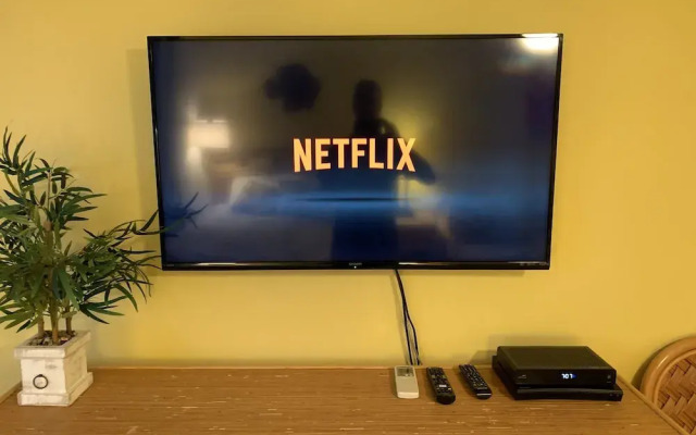 Tropical Studios at Marine Surf Waikiki