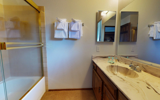 Snowflower #68 Condo