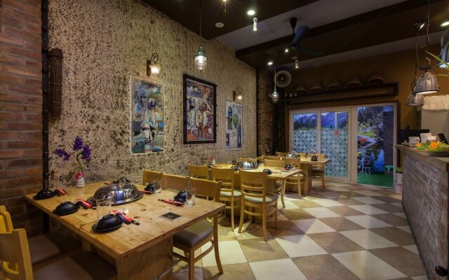 Dollar Homestay & Travel