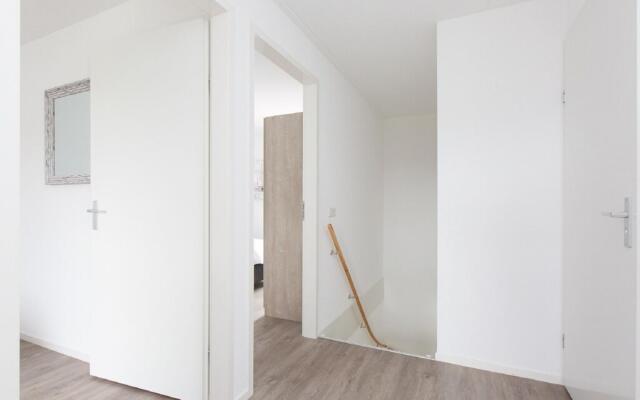 Holiday Home With Private Jetty on Water