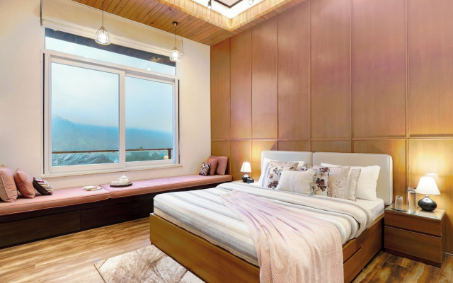 ELIVAAS Antarmann Casa Zenith 6 BHK