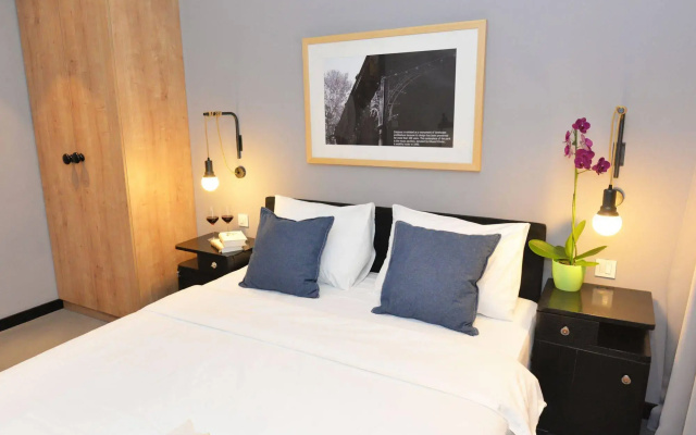 The Loop Hotel