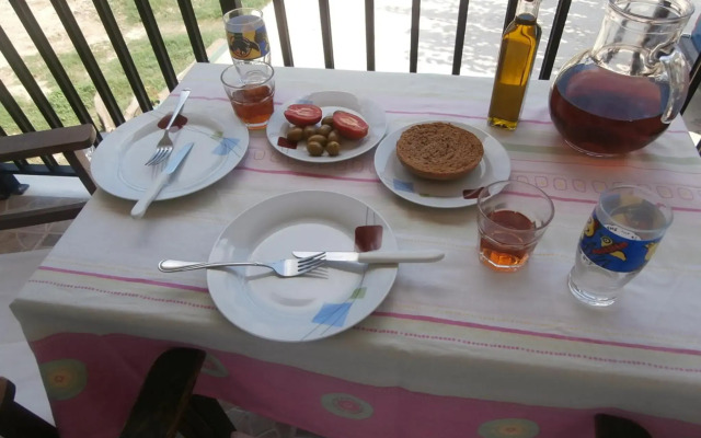 Pansion Porto Tsi Ostrias