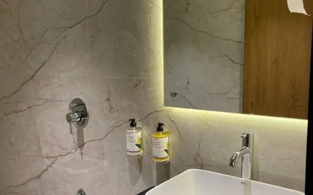 Hotel T2 Grand