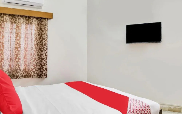 OYO 47645 Hotel Sai Vinayak Boarding And Lodging
