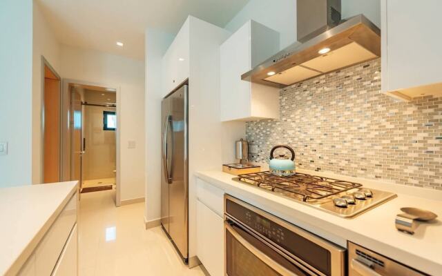Waykiri Luxury Apartment, Unit A-13