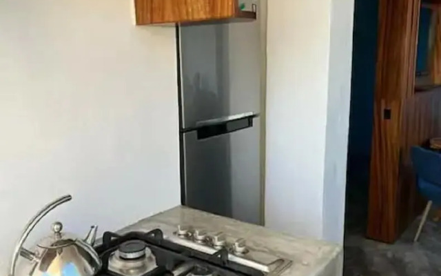 Isla Bistro Condos by Lubeck HCollection