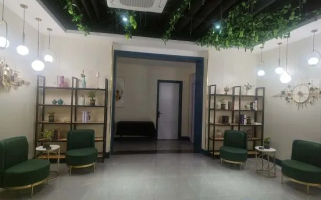 Wanhua Hotel (Piazza del Popolo Hotel)