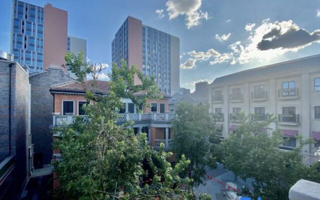 Mercer Resort (Shanghai international tourist resort)