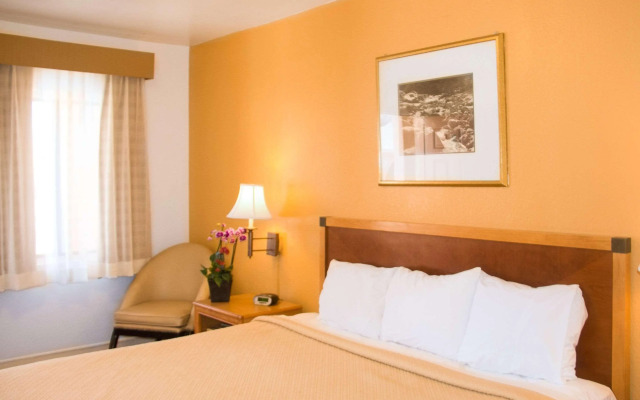 Rodeway Inn Flagstaff - Downtown