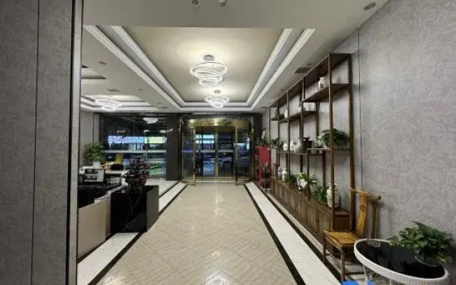 Lepingtian Lake Business Hotel