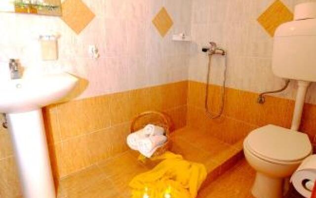 Iliopetra Rooms