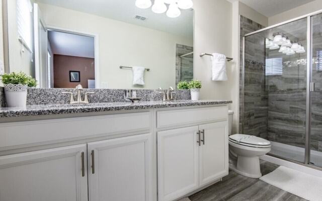 6-Bedroom Villa in Davenport 5425SC