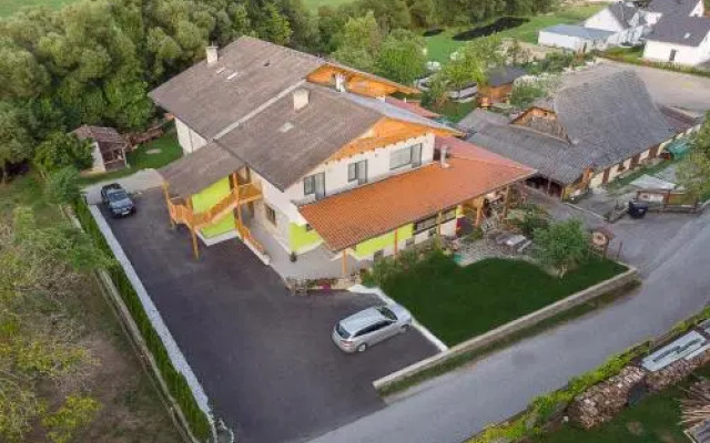 Lorenzer Schlafstubn/Haus Wanderl
