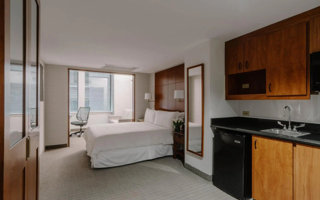Club Quarters Hotel, Central Loop, Chicago