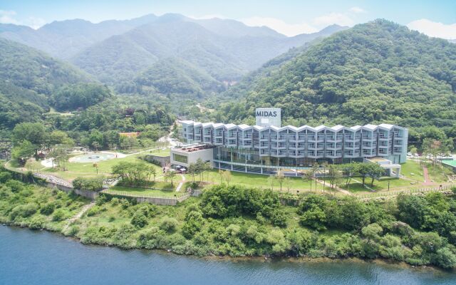 Midas Hotel & Resort