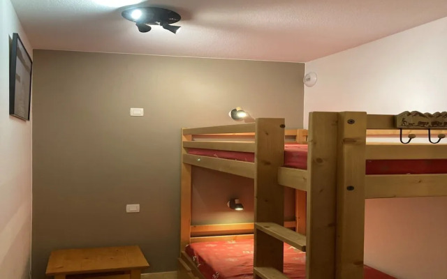 Alpine Apartment With Balcony