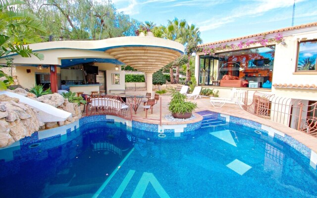 Orza - holiday home with private swimming pool in Benissa