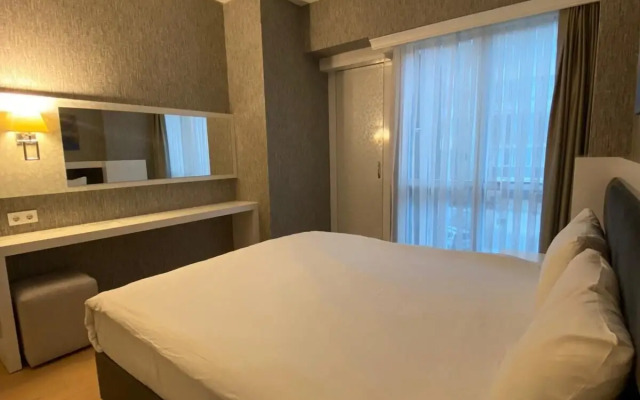 Sun Suit Hotel