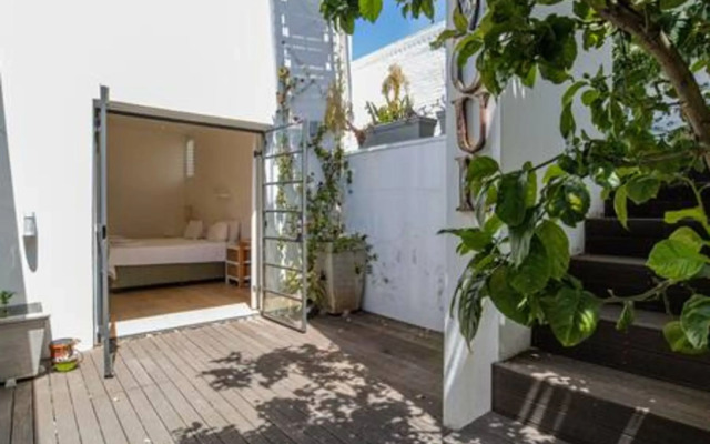 Signal Hill 1 by CTHA, Cape Town