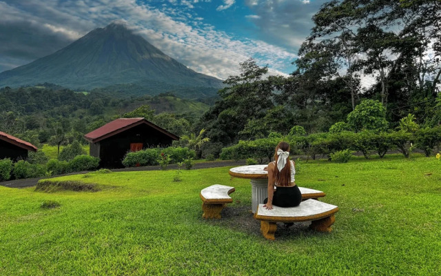 Arenal Roca Lodge