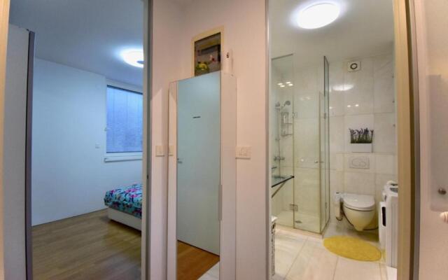 Amazing Luxury Apartment 200 M From the Beach