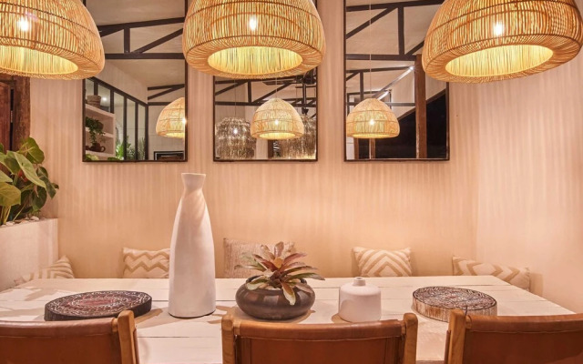 Tropical Design, Private Villa, 3 BR, Umalas