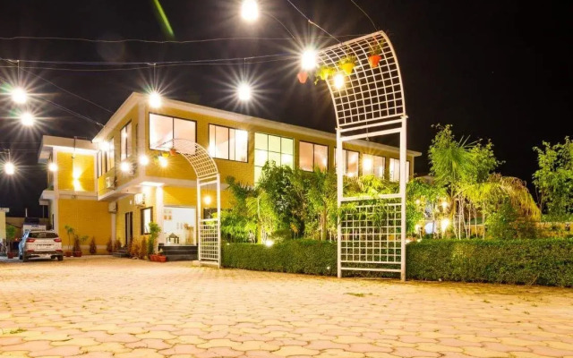 Corbett D Resort