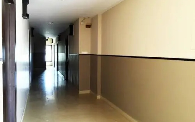 Sky Wood Inn And Suites