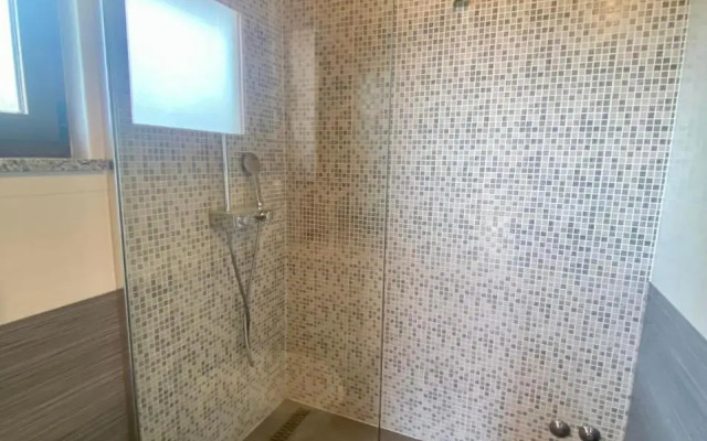Apartment Mirna