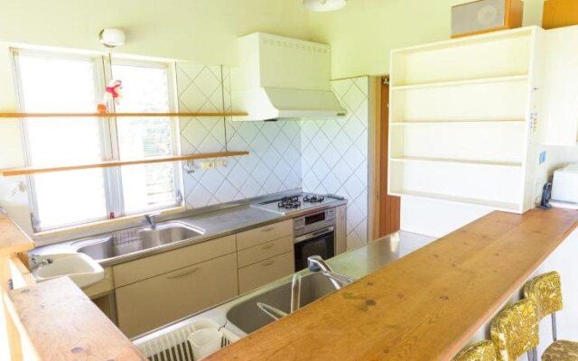 Keiki BeachHouse & Cafe